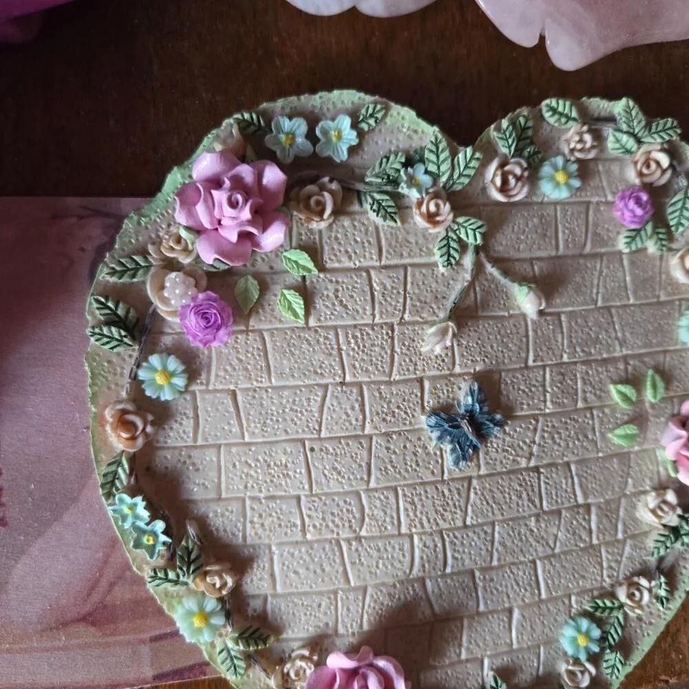Vtg Rose Heart Shape Jewelry Tray Romantic Ring Display Fairycore Whimsy Cottage